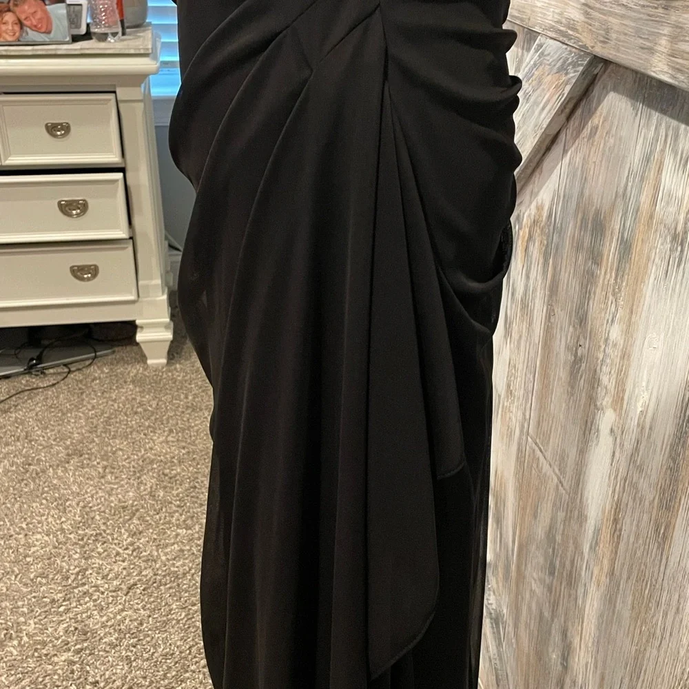 Black Ball Gown - Picture 3 of 7